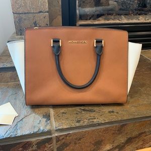 Michael Kors Selma Large Satchel